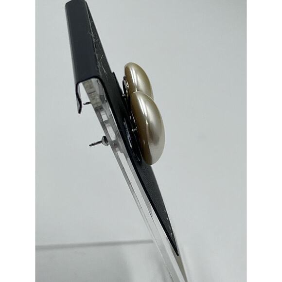 Kenneth Jay Lane KJL Silver Tone Round Faux‎ Pearl Ivory Pierced Stud Earrings - Picture 5 of 13